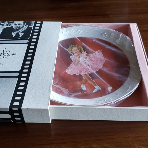 Vintage Shirley Temple Collector's Plate - Picture 1 of 11
